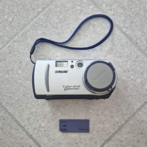 Sony cyber shot dsc p50 - cyber-shot, dsc-p50